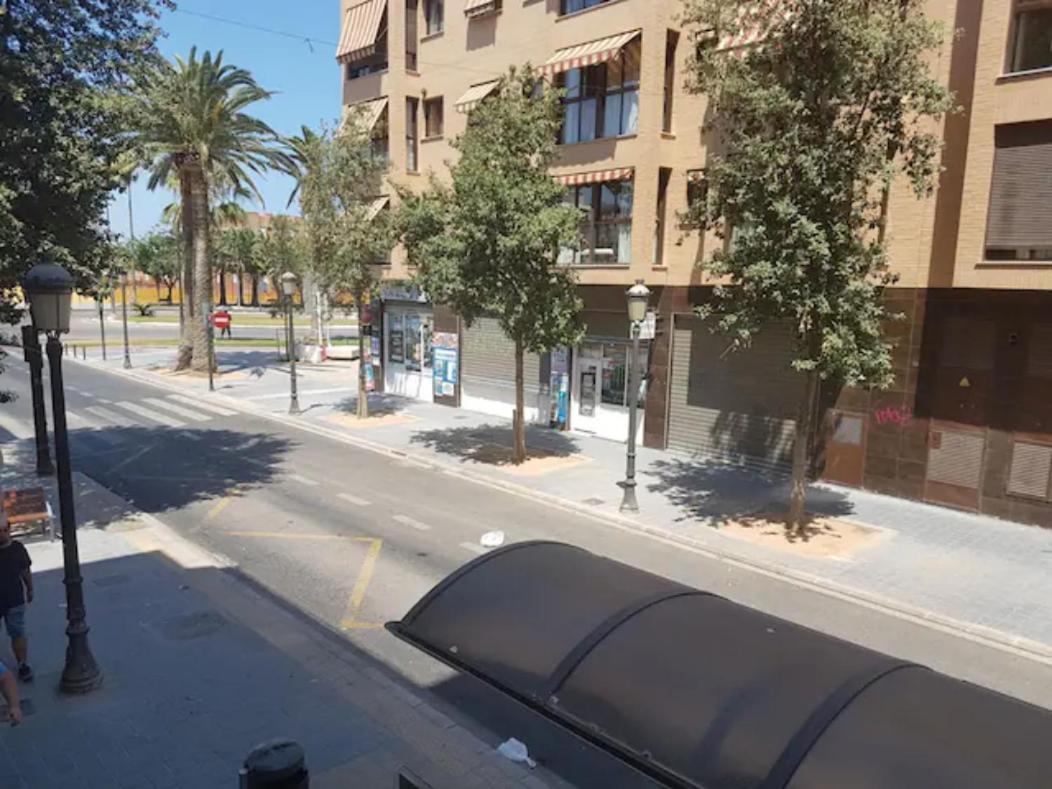 Reina Playa Apartment Valencia Exterior foto