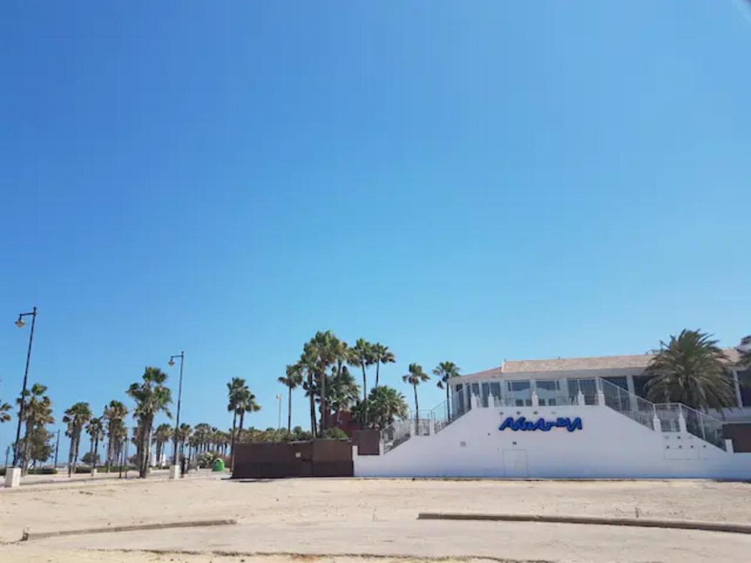 Reina Playa Apartment Valencia Exterior foto